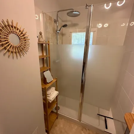 La Camargue Mit Pool *