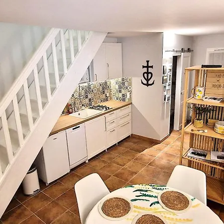 La Camargue Mit Pool بيت للعطل *