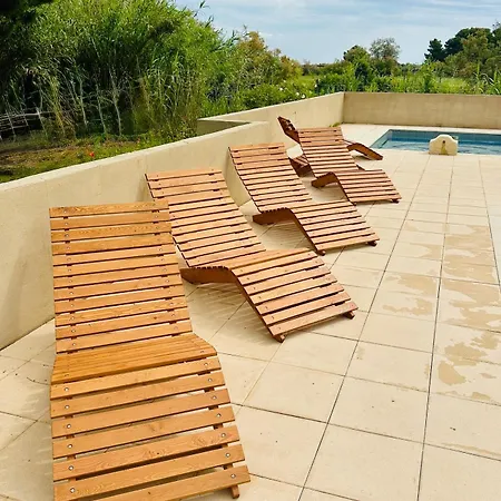 La Camargue Mit Pool *