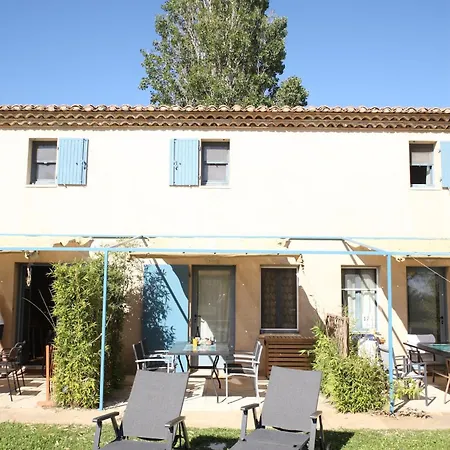 La Camargue Mit Pool *